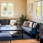 Holiday home Three-bedroom In