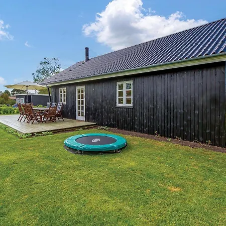 3 Bedroom Awesome Home In Slagelse 度假居