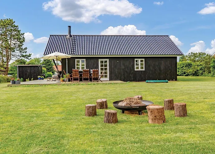 Three-bedroom In Ferienhaus